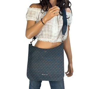 Michael Kors Briley Large Messenger Bag MK Admiral
